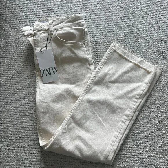 Zara Denim Jeans - Picture 3 of 3